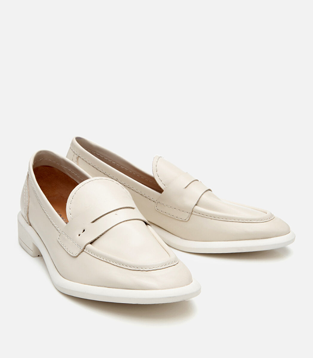 Kadın Deri Ekru Esnek Tabanlı Klasik Loafer