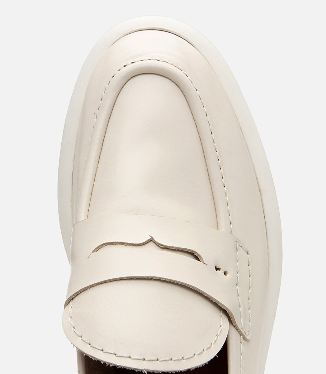 Kadın Deri Ekru Esnek Tabanlı Klasik Loafer
