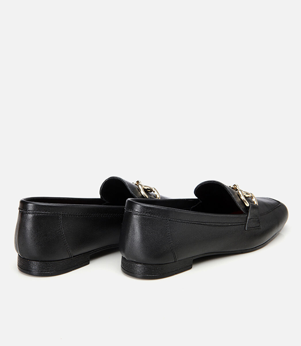 Kadın Deri Siyah Tokalı Klasik Loafer