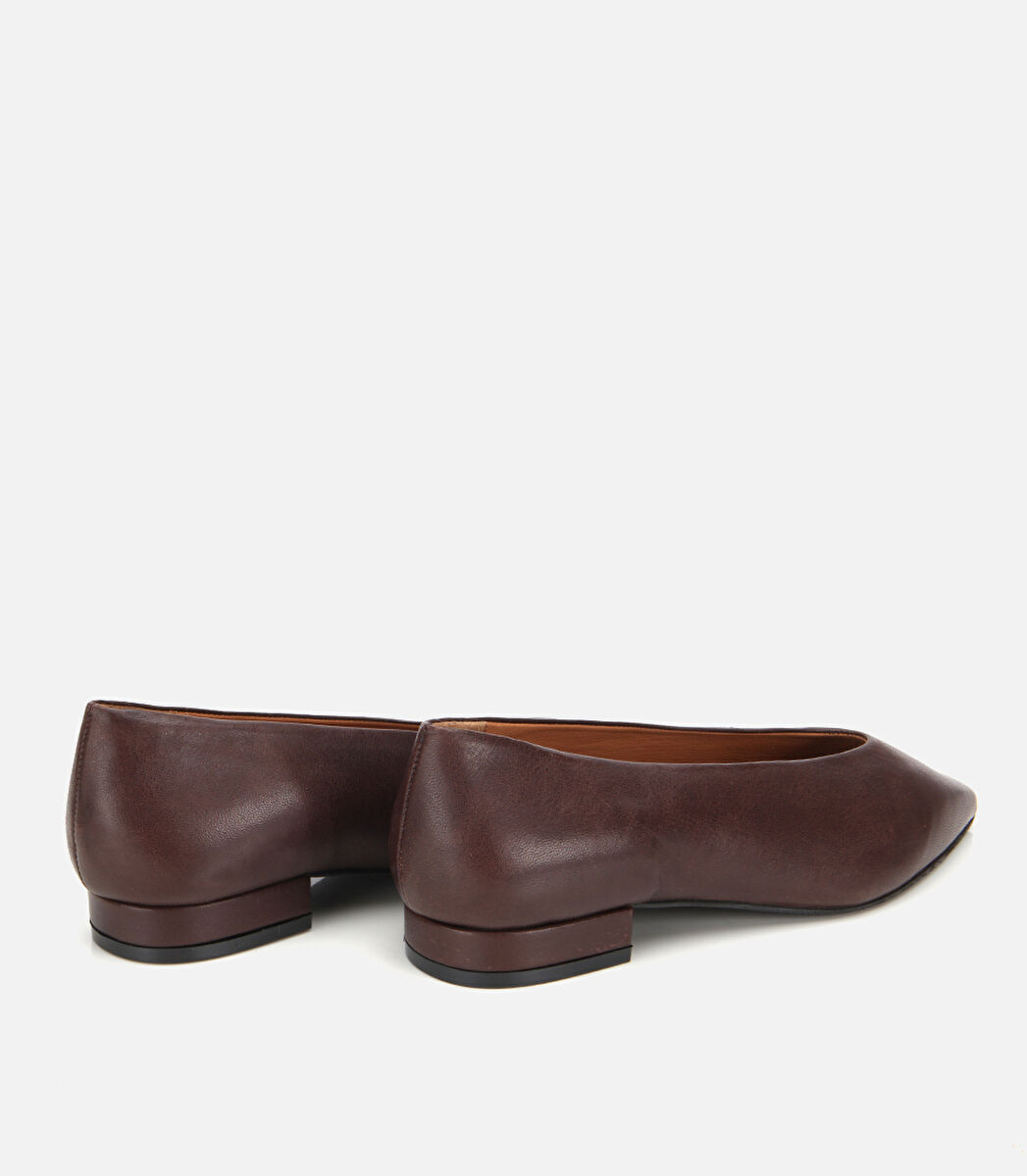 Kadın Deri Acı Kahverengi Sivri Burunlu Babet