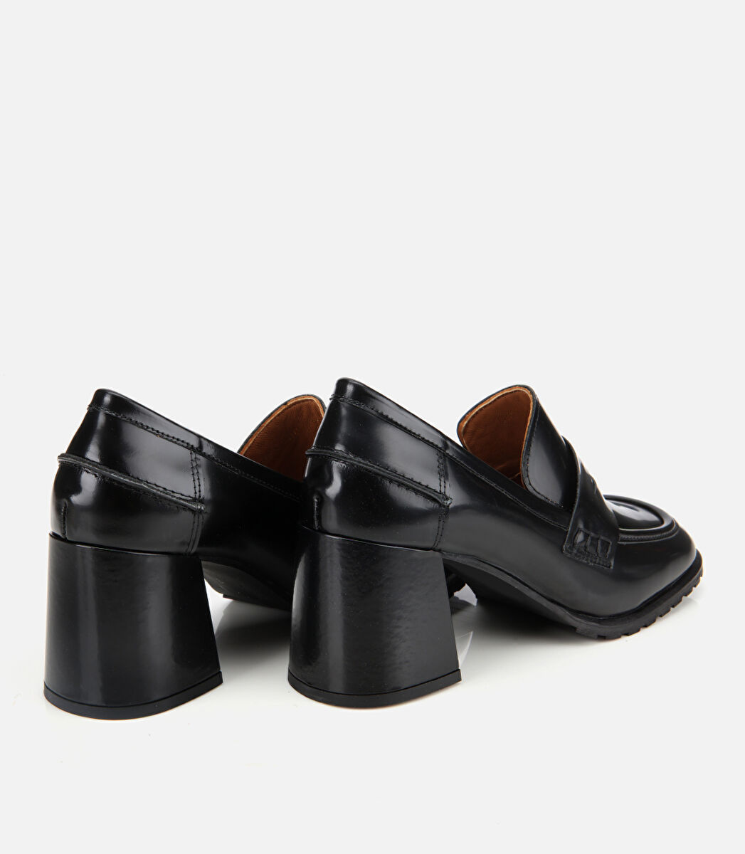 Kadın Açma Deri Siyah Topuklu Klasik Loafer