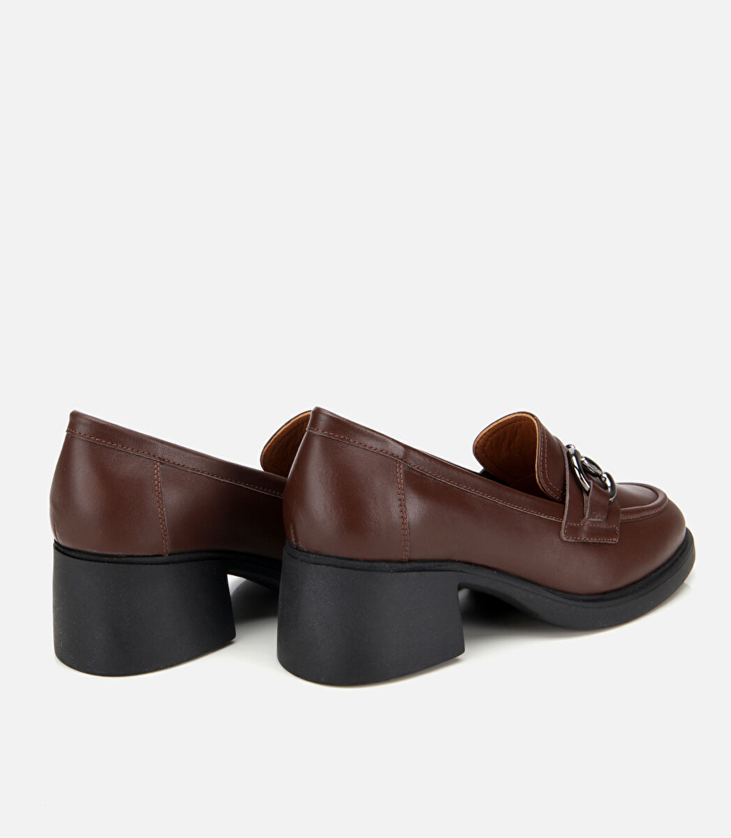 Kadın Deri Kahverengi Tokalı Yüksek Topuklu Klasik Loafer