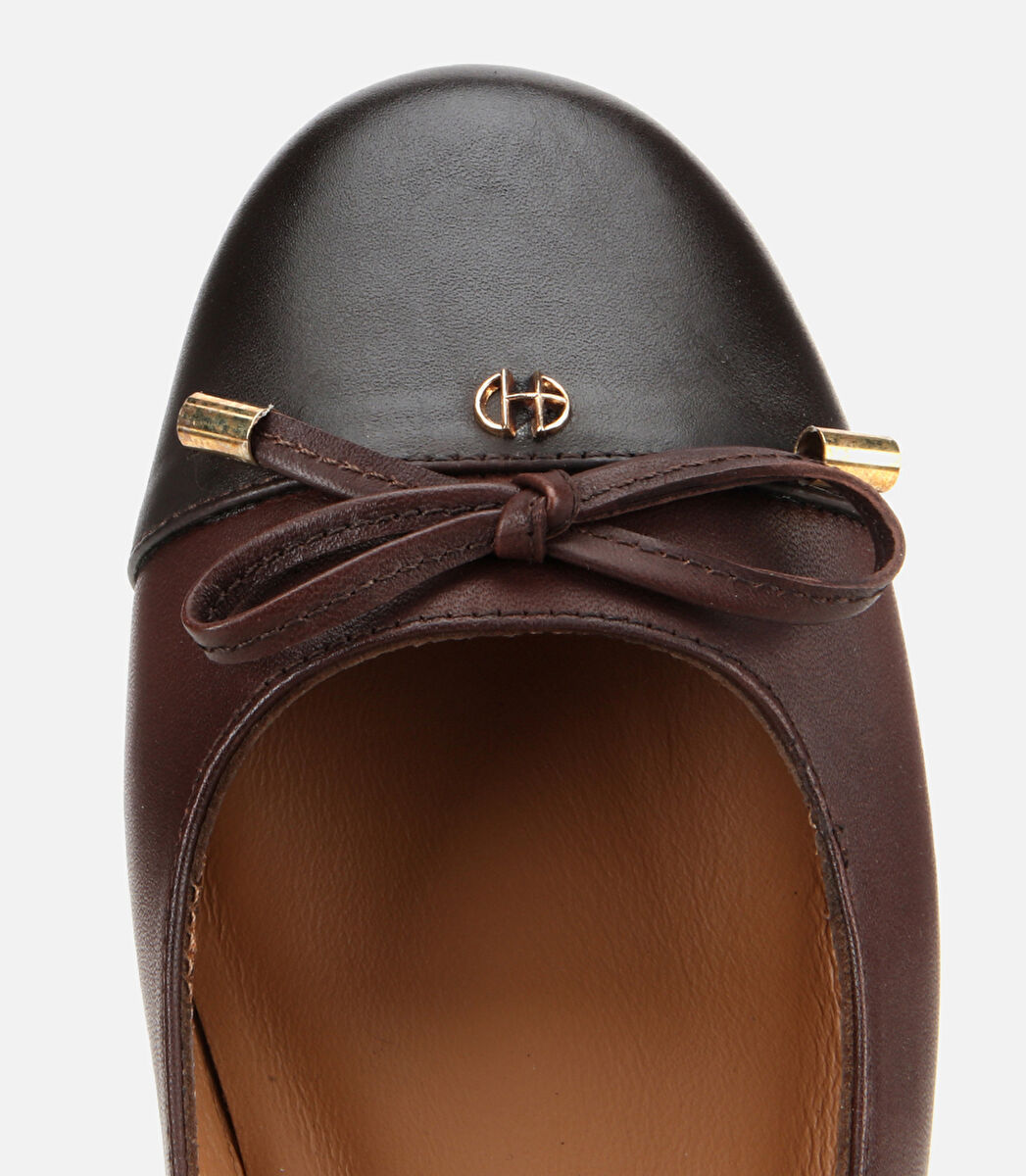 Kadın Deri Kahverengi Fiyonk Detaylı Babet