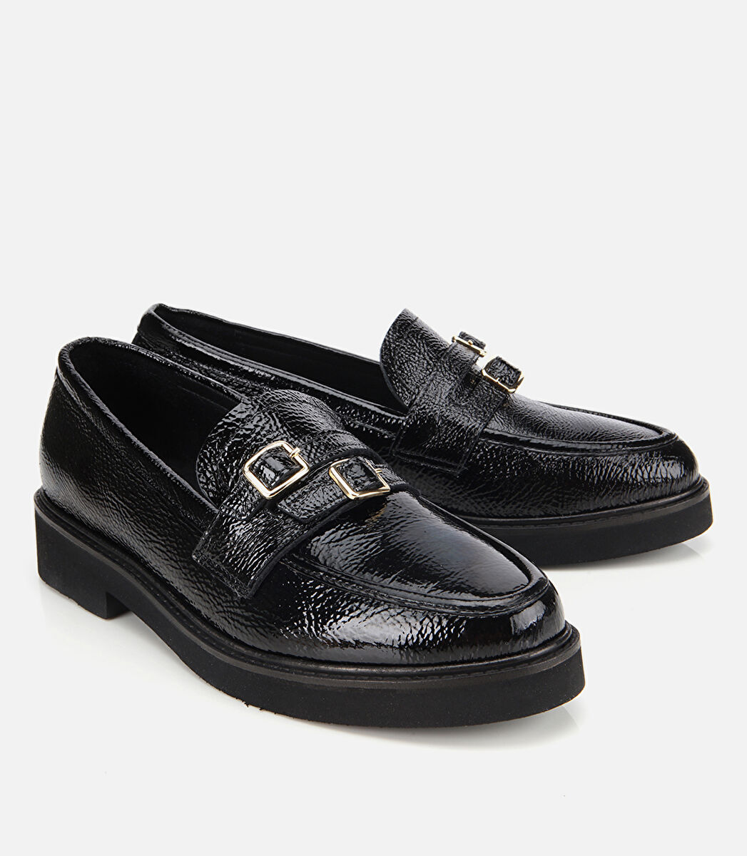 Kadın Rugan Deri Siyah Tokalı Klasik Loafer