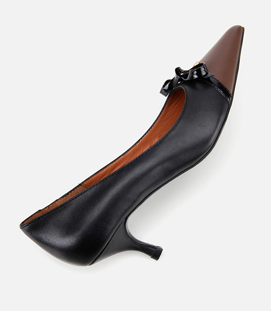 Kadın Deri Siyah Fiyonk Detaylı İnce Topuklu Stiletto