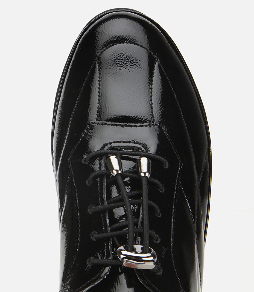 Kadın Rugan Deri Siyah Dolgu Topuklu Spor Ayakkabı