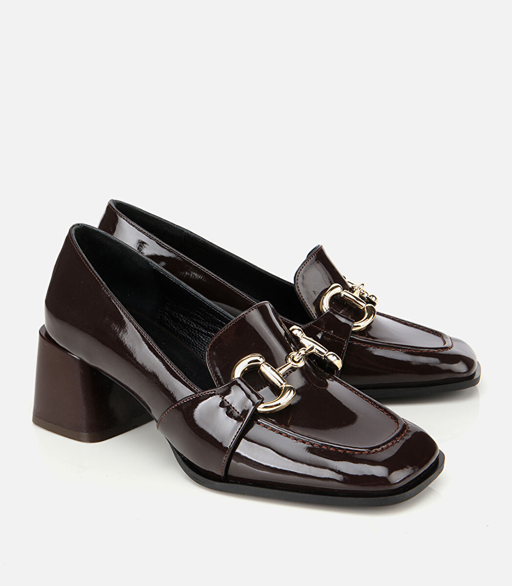 Kadın  Rugan Kahverengi Tokalı Kare Uçlu Topuklu Klasik Loafer