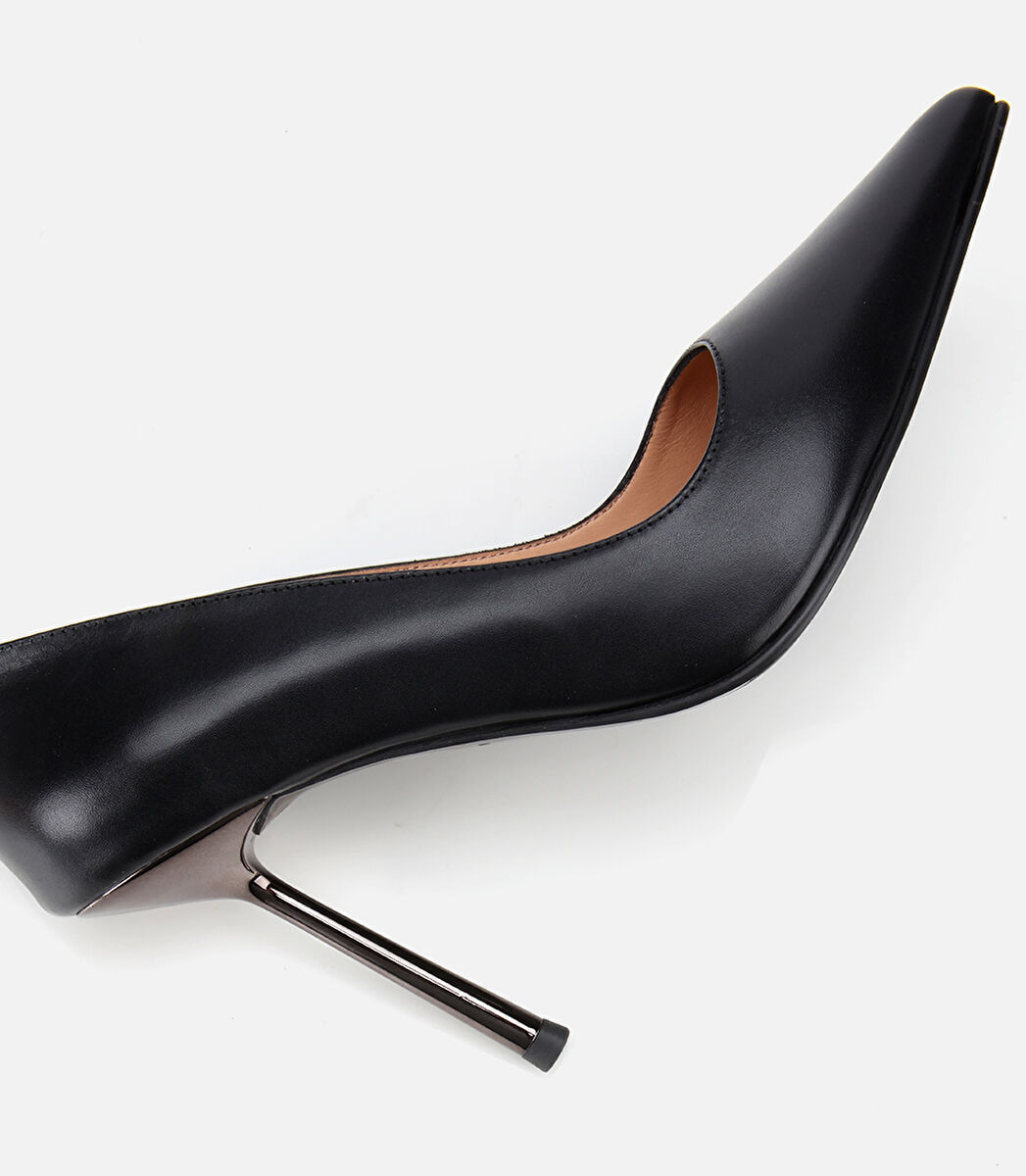 Kadın Deri Siyah Metal Detaylı Yüksek Topuklu Stiletto