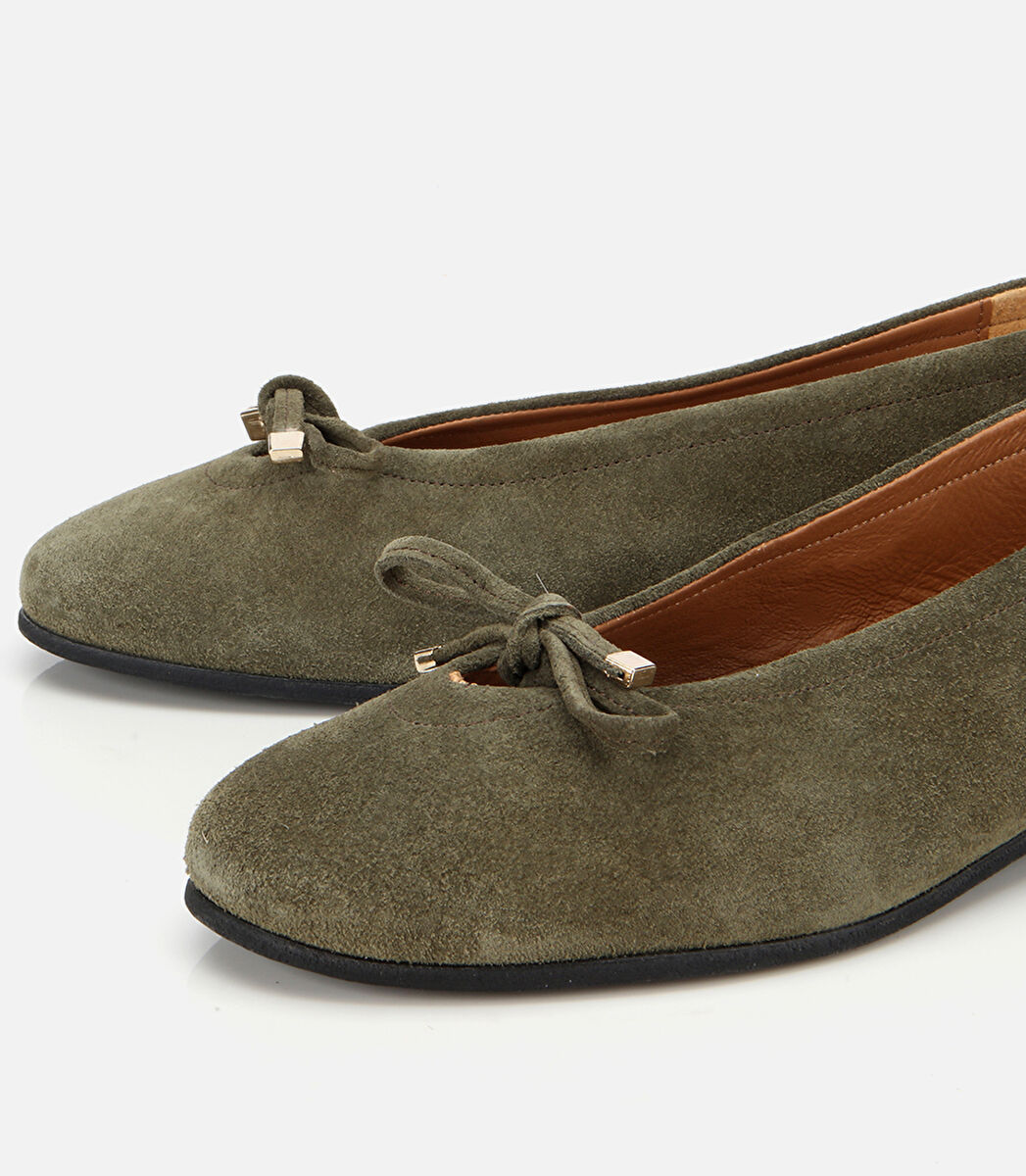 Kadın Süet Deri Haki Fiyonk Detaylı Babet