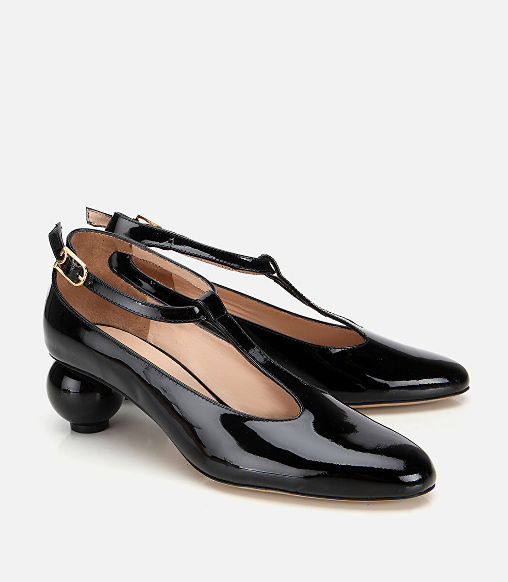 Kadın Rugan Deri Siyah Blok Topuk Detaylı Topuklu Ayakkabı