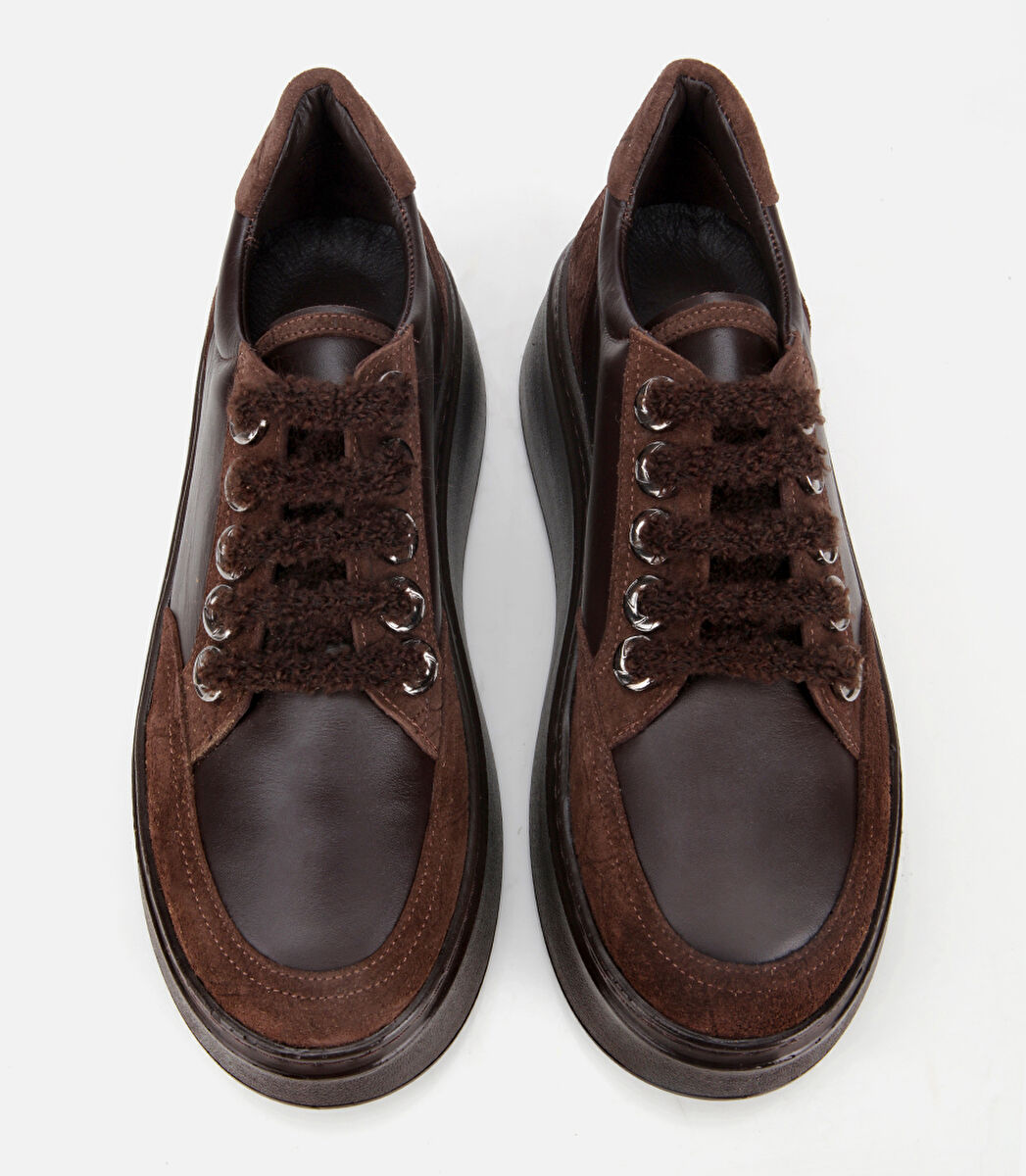 Kadın Deri Kahverengi Bağcık Detaylı Kalın Tabanlı Spor Ayakkabı