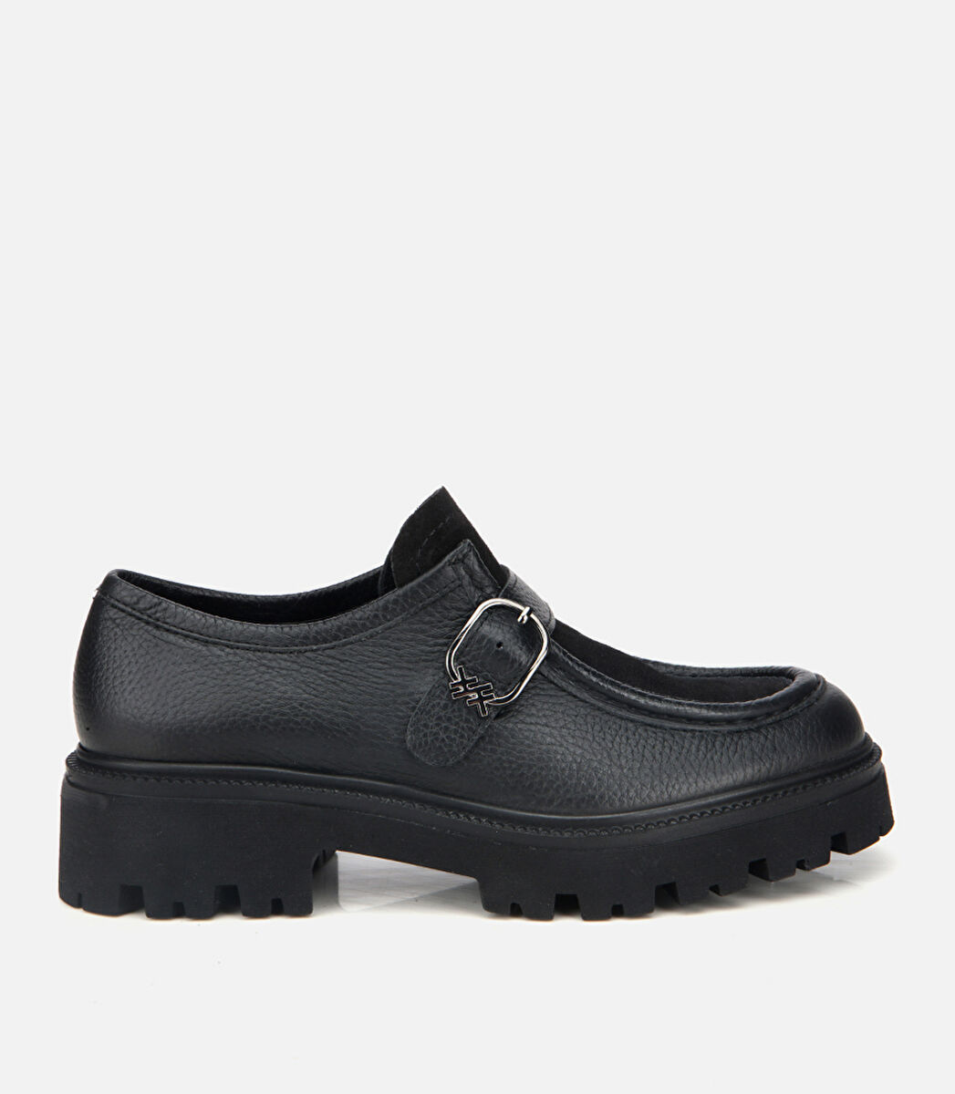 Kadın Deri Siyah Toka Detaylı Günlük Loafer