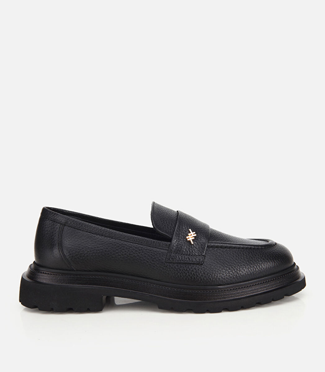 Kadın Deri Siyah Kalın Tabanlı Klasik Loafer