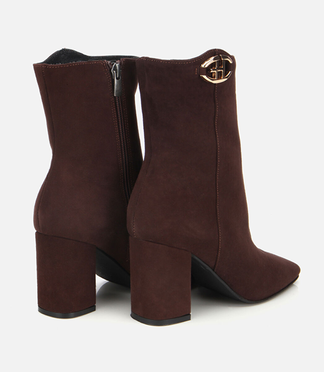 Kadın Süet Deri Kahverengi Tokalı Kare Uçlu Bilekte Topuklu Bot