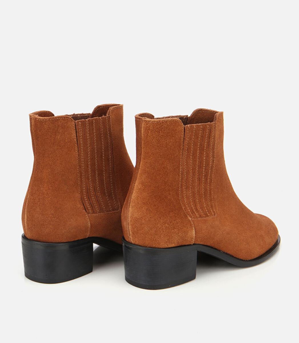 Kadın Süet Deri Taba Lastik Detaylı Bilekte Düz Bot