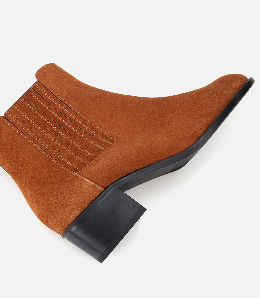 Kadın Süet Deri Taba Lastik Detaylı Bilekte Düz Bot