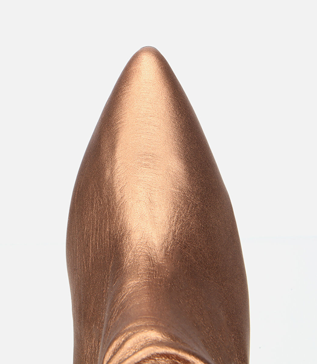 Kadın Deri Bronz Büzgülü Sivri Burunlu İnce Topuklu Bot