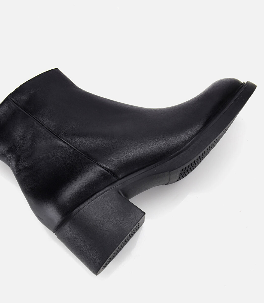 Kadın Deri Siyah Yumuşak Dokulu Bilekte Düz Bot