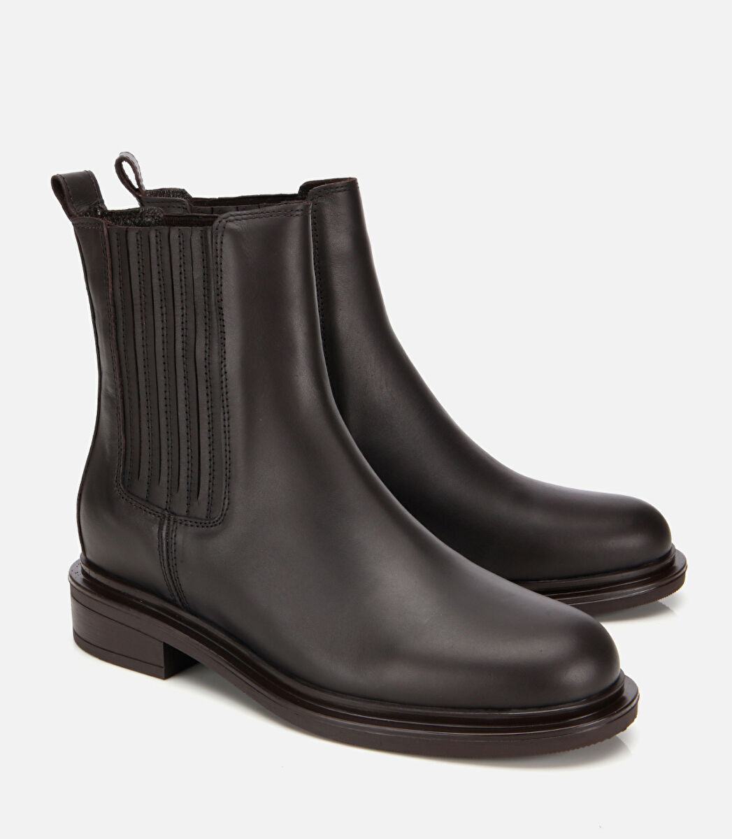 Kadın Deri Kahverengi Lastik Detaylı Bilekte Düz Bot