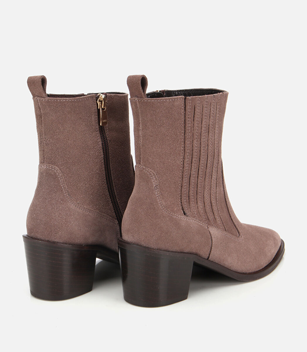 Kadın Süet Deri Vizon Sivri Burunlu Lastik Detaylı Topuklu Bot