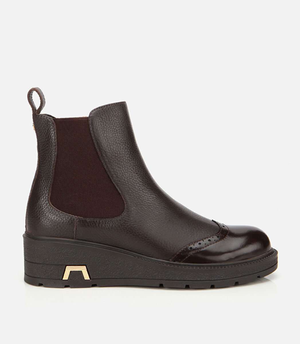 Kadın Deri Kahverengi Lastik Detaylı Dolgu Topuklu Bot