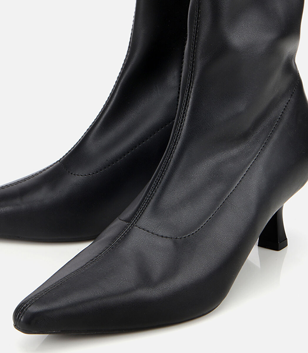 Kadın Siyah Streç Fermuarlı Bilekte Kısa Topuklu Bot