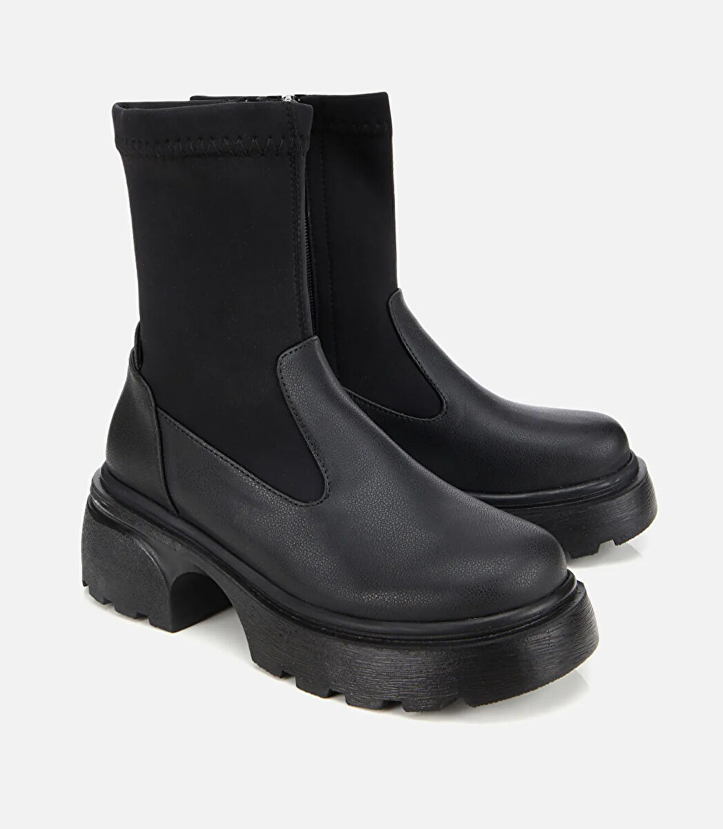 Kadın Siyah Streç Kalın Tabanlı Bilekte Düz Bot