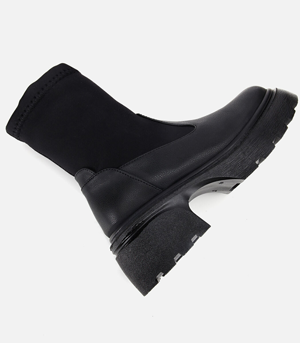 Kadın Siyah Streç Kalın Tabanlı Bilekte Düz Bot