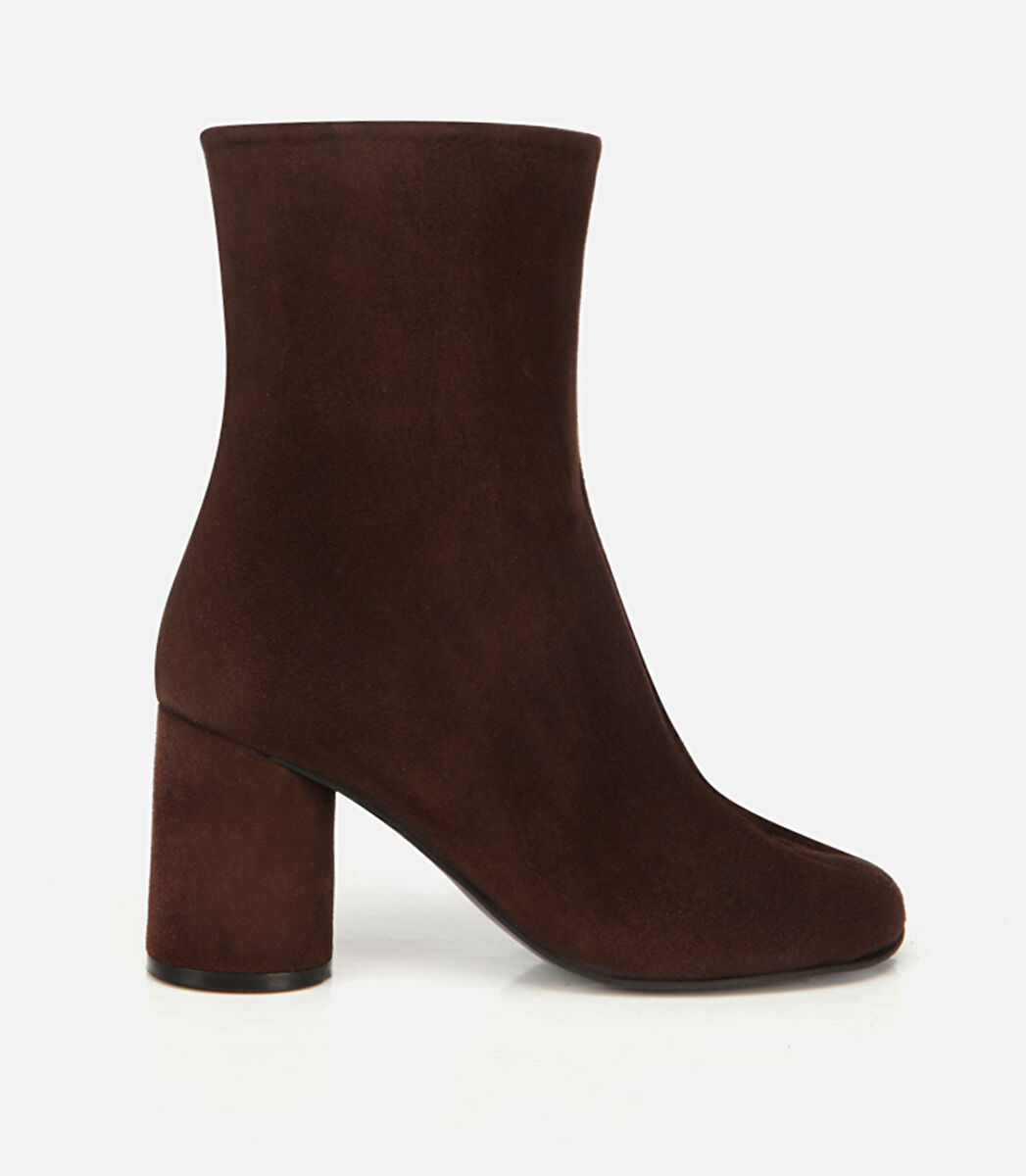 Kadın Süet Deri Kahverengi Burun Detaylı Topuklu Bot