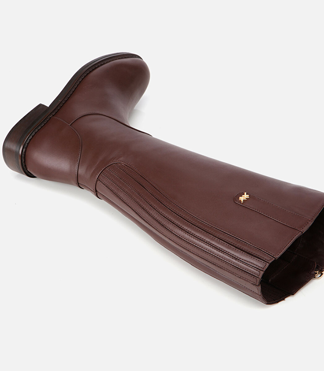 Kadın Deri Kahverengi Lastik Detaylı Binci Düz Çizme