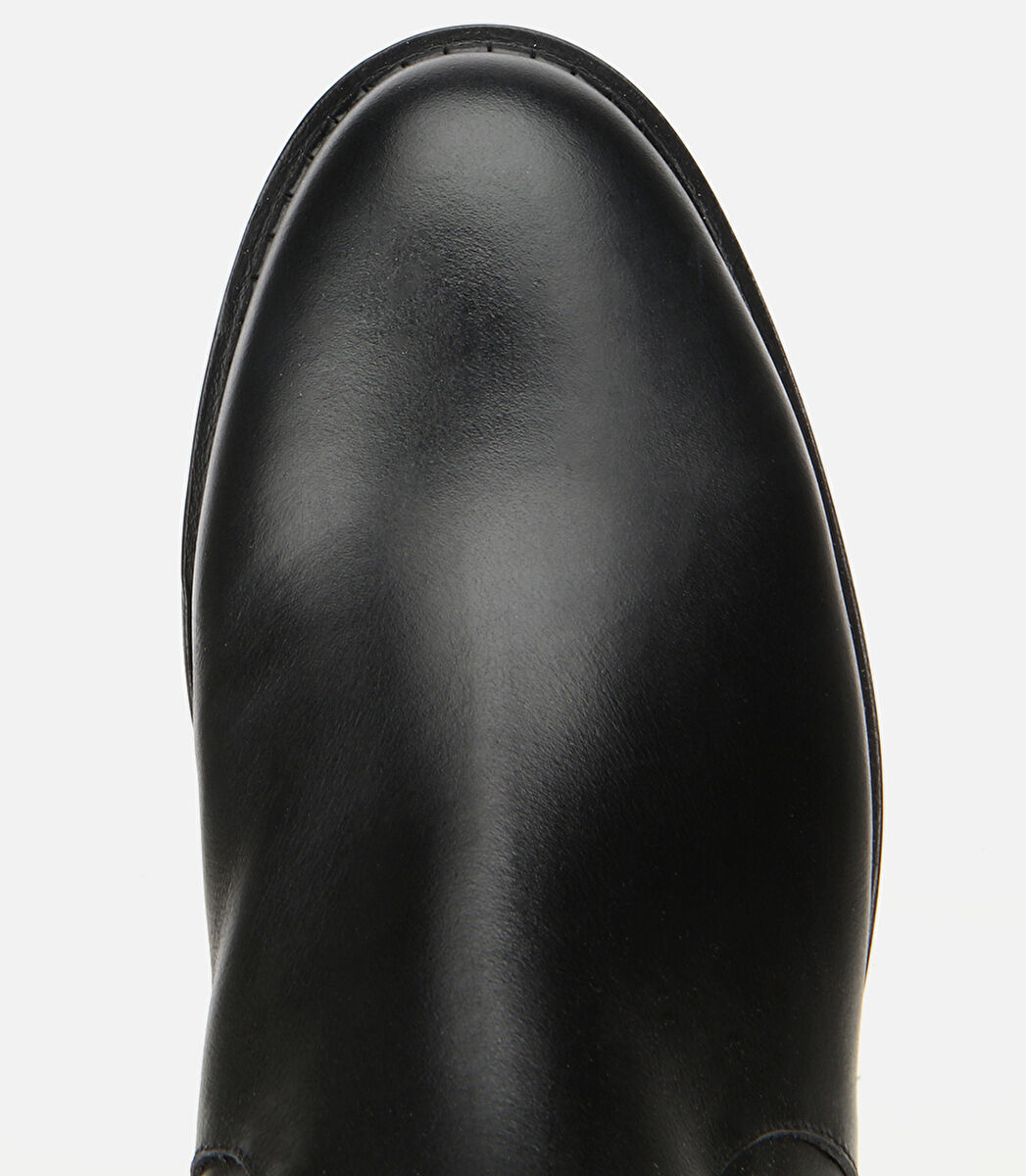 Kadın Deri Siyah Tokalı Streç Detaylı Düz Çizme