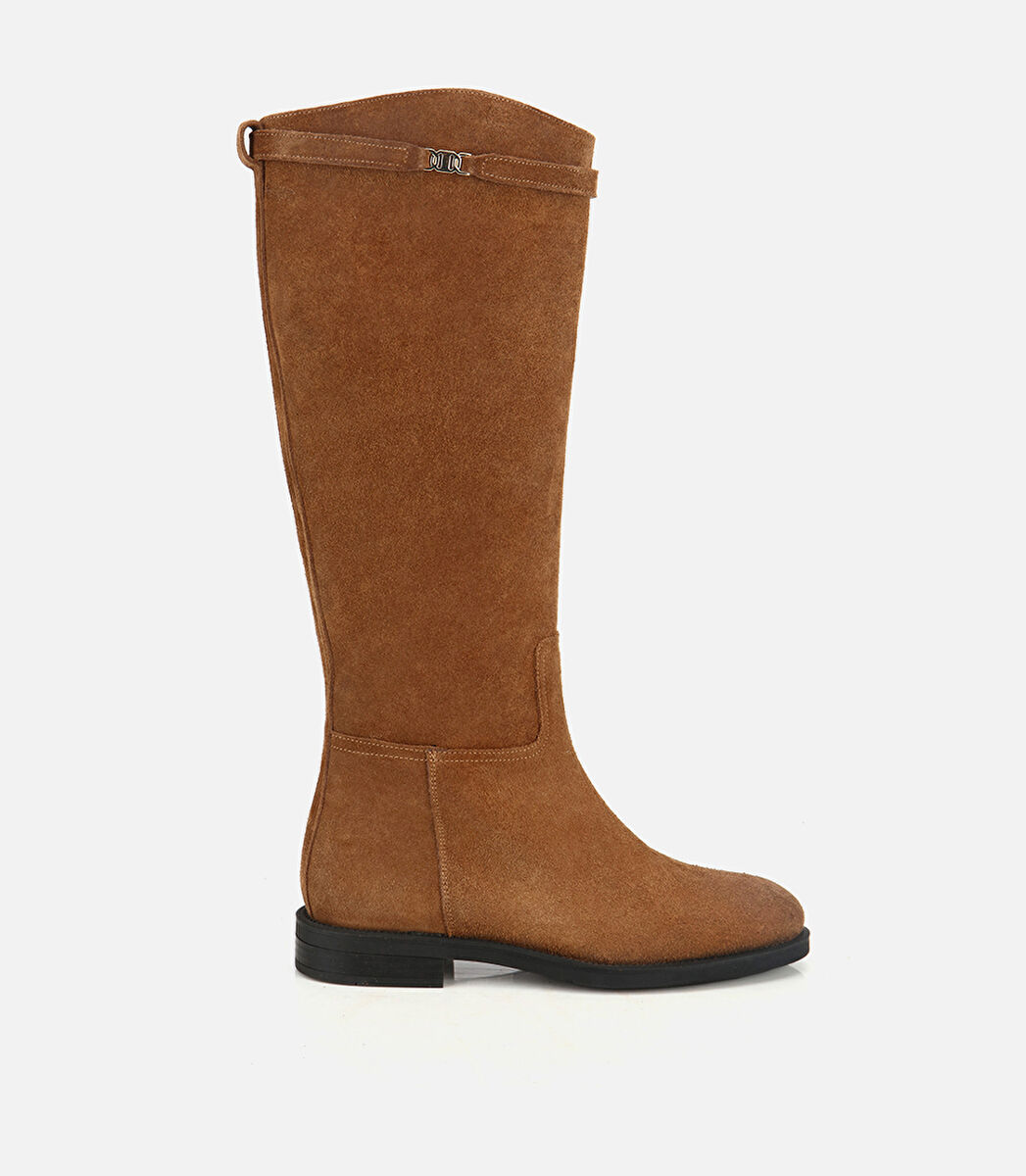 Kadın  Süet Deri Taba  Kemer Detaylı Düz Çizme