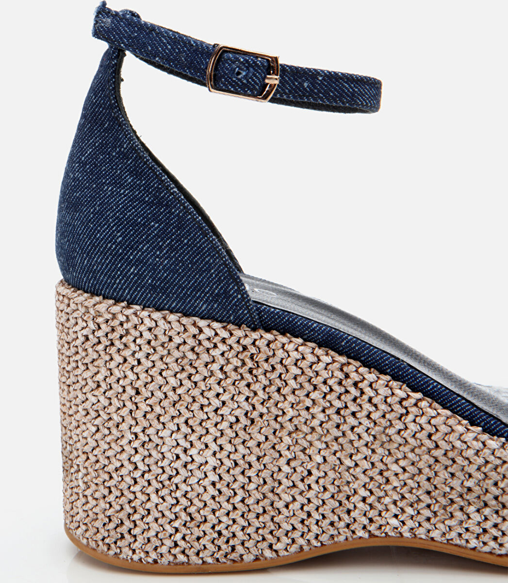 Kadın Mavi Denim Hasır Detaylı Dolgu Topuklu Sandalet