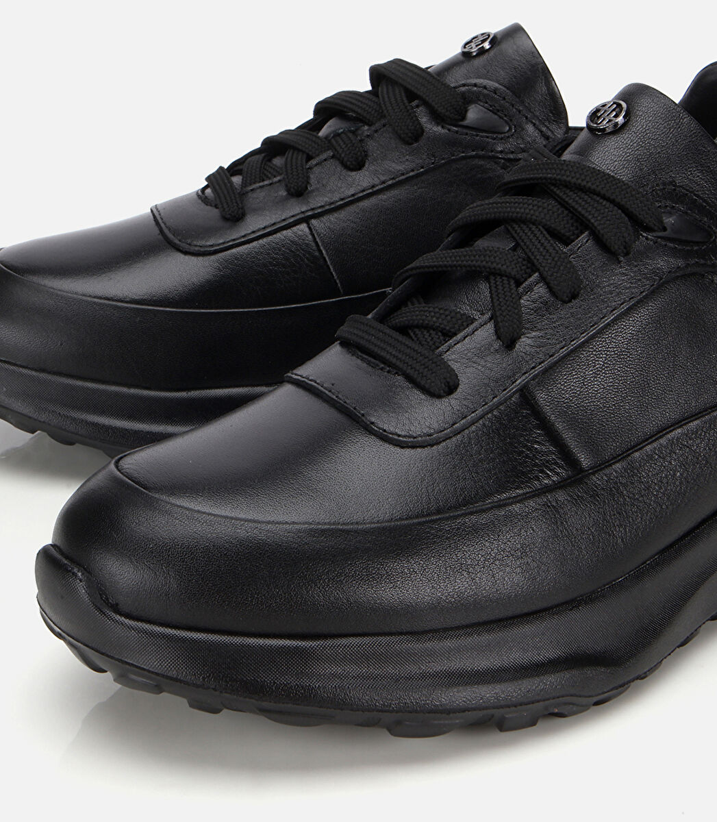 Erkek Deri Siyah Yumuşak Dokulu Yüksek Tabanlı Spor Ayakkabı