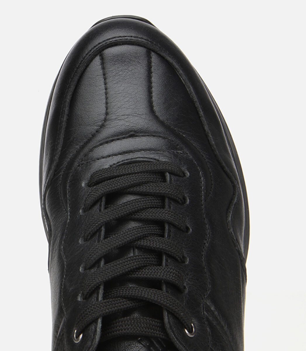 Erkek Deri Siyah Dikiş Detaylı Comfort Spor Ayakkabı