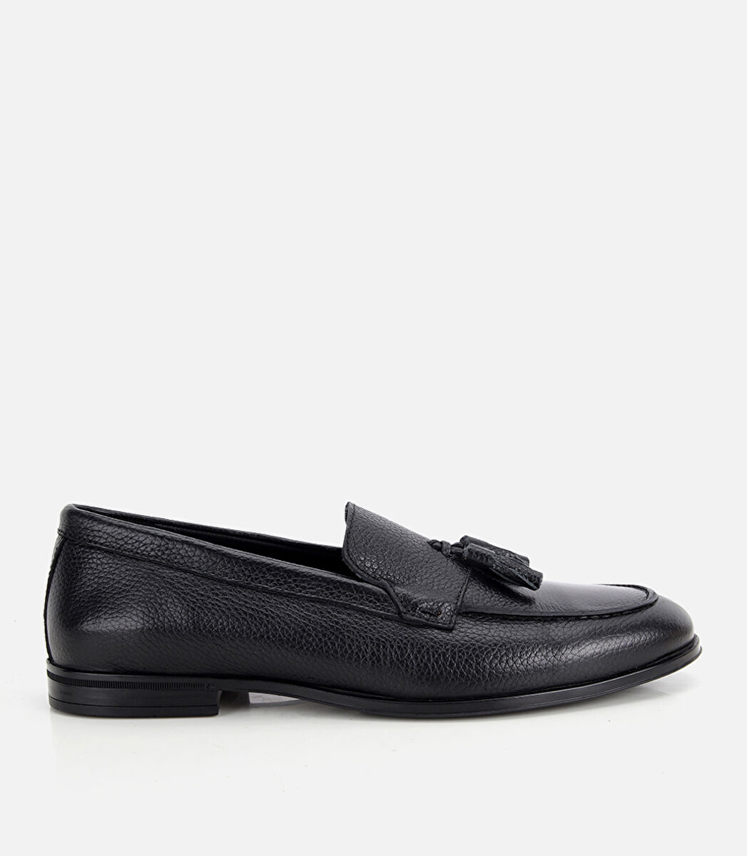 Erkek Deri Siyah Yumuşak Dokulu Püskül Detaylı Klasik Loafer