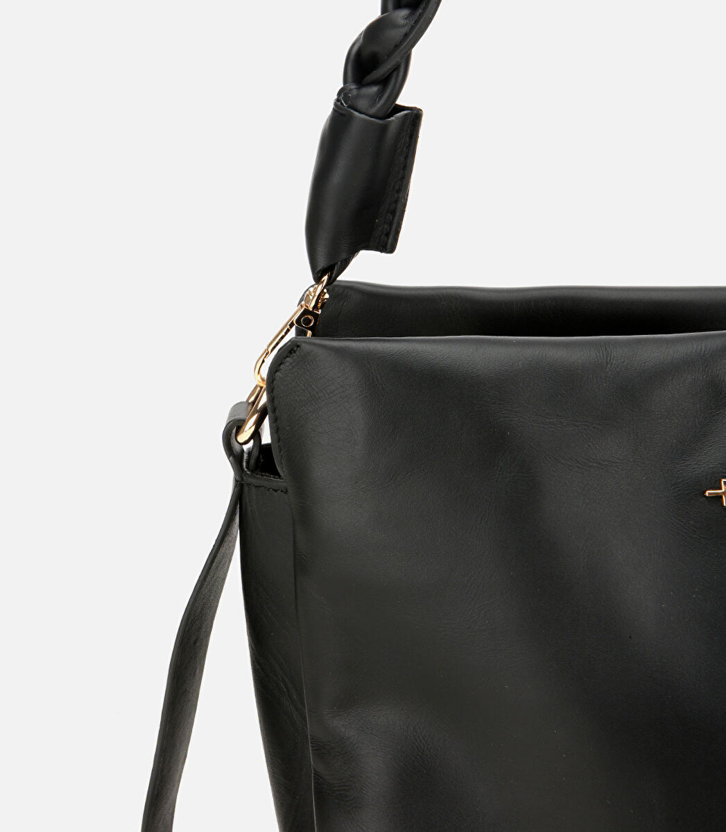 Kadın Deri Siyah Yumuşak Dokulu Örgü Askı Detaylı Omuz Çantası