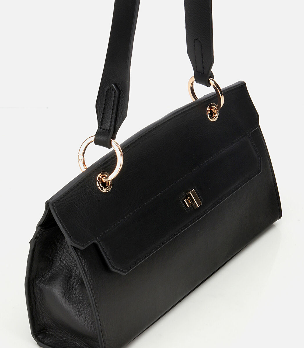 Kadın Deri Siyah Kilit Detaylı Omuz Çantası