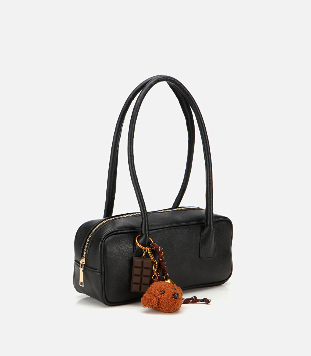 Kadın Siyah Charm Detaylı Omuz Çantası