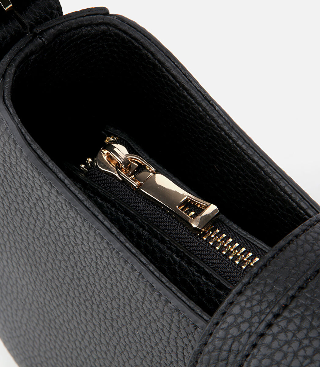 Kadın Siyah Kilit Detaylı Omuz Çantası