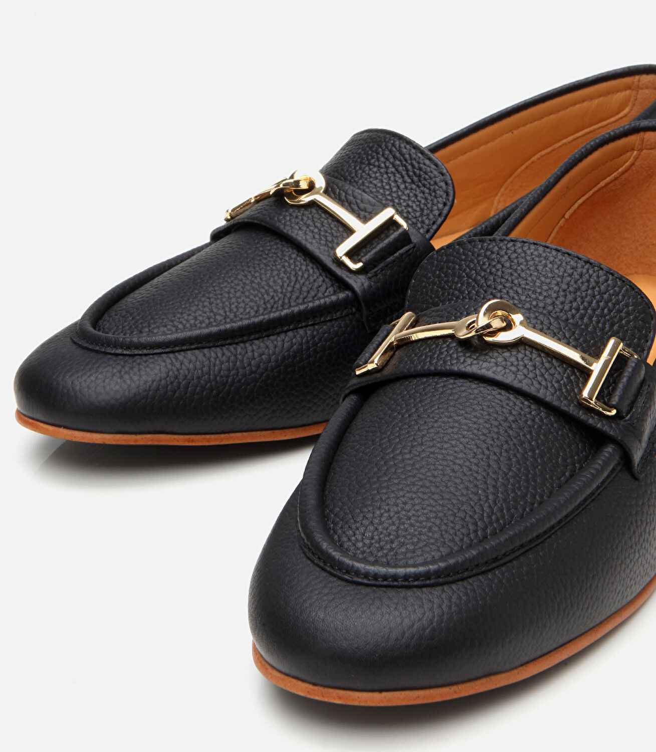 Kadın Deri Siyah Tokalı Klasik Loafer