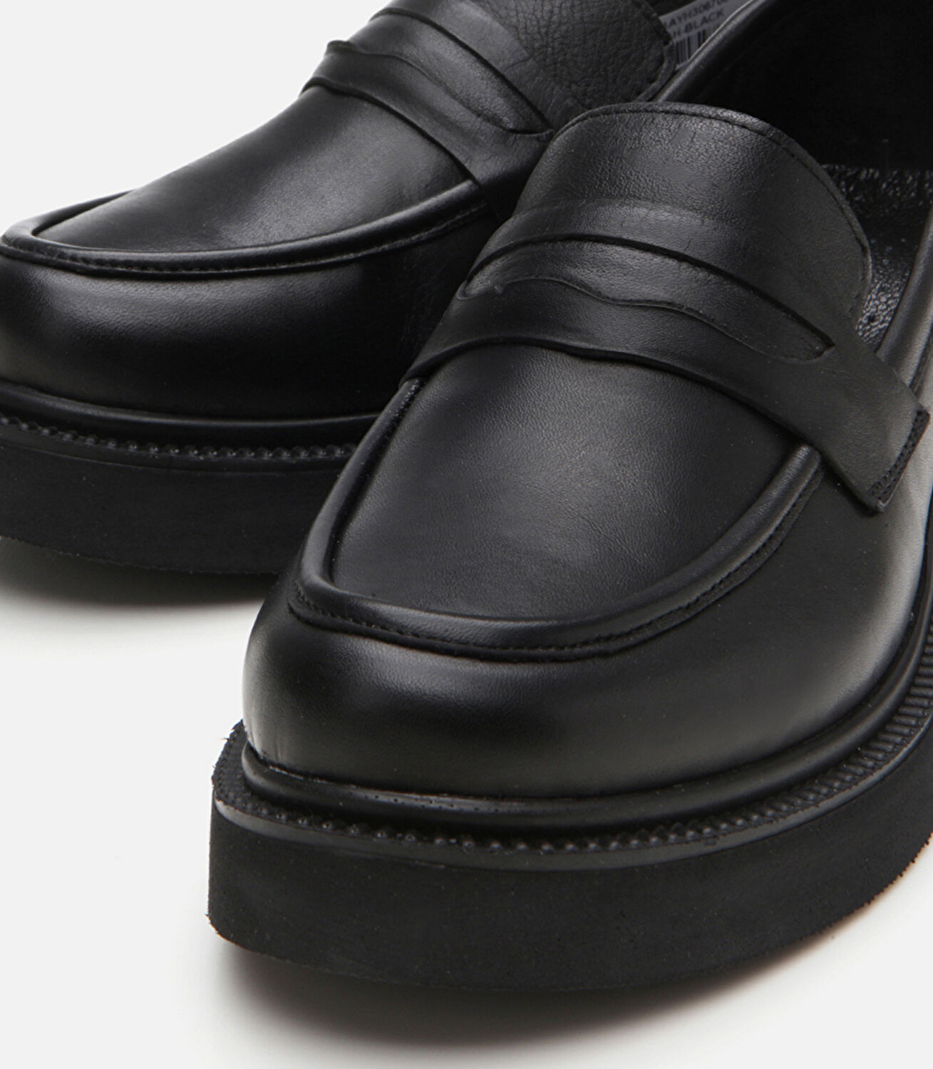 Kadın Deri Siyah Kalın Tabanlı Klasik Loafer