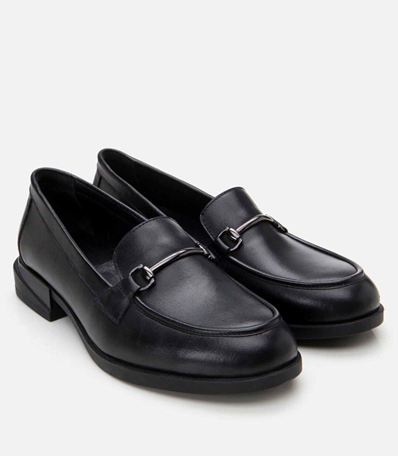 Kadın Deri Siyah Tokalı Klasik Loafer