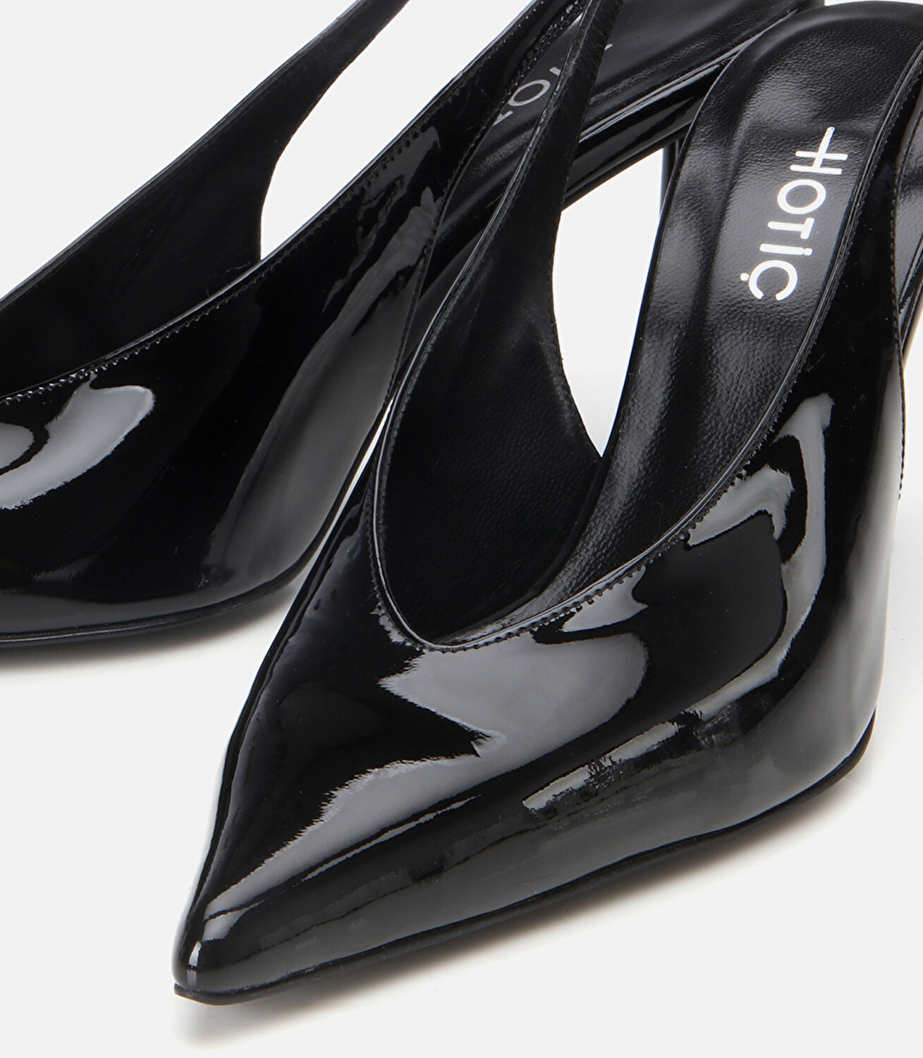 Kadın Rugan Deri Siyah Arkası Açık Stiletto