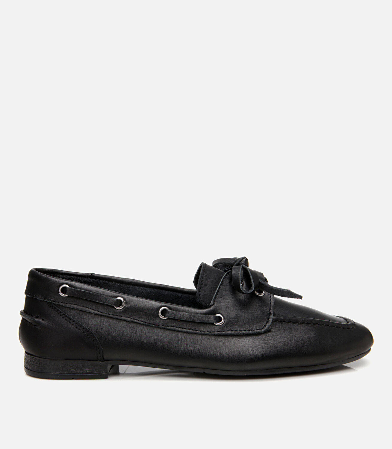 Kadın Deri Siyah Bağcıklı Günlük Loafer