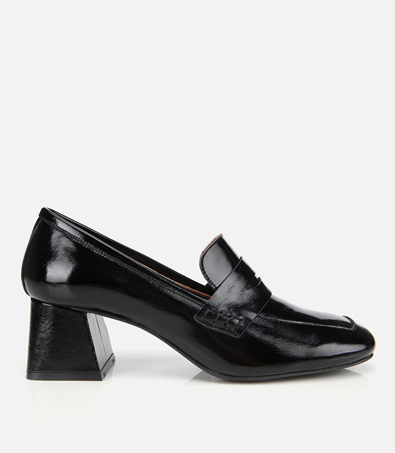 Kadın Rugan Deri Siyah Topuklu Klasik Loafer