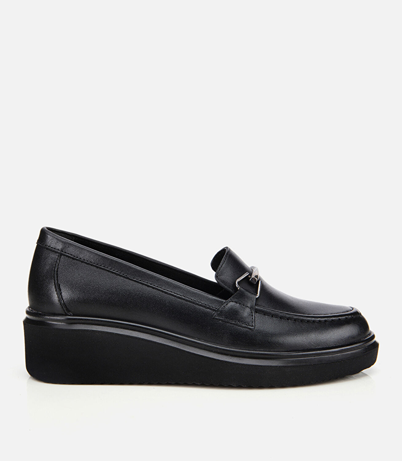 Kadın Deri Siyah Tokalı Dolgu Topuklu Klasik Loafer