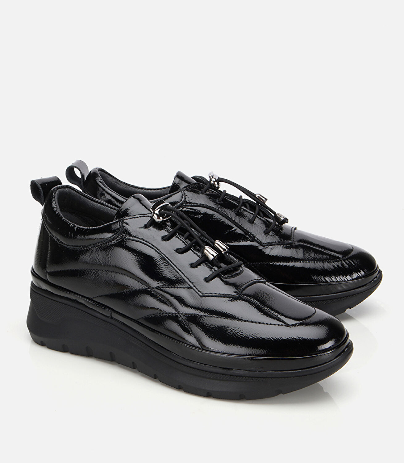 Kadın Rugan Deri Siyah Dolgu Topuklu Spor Ayakkabı