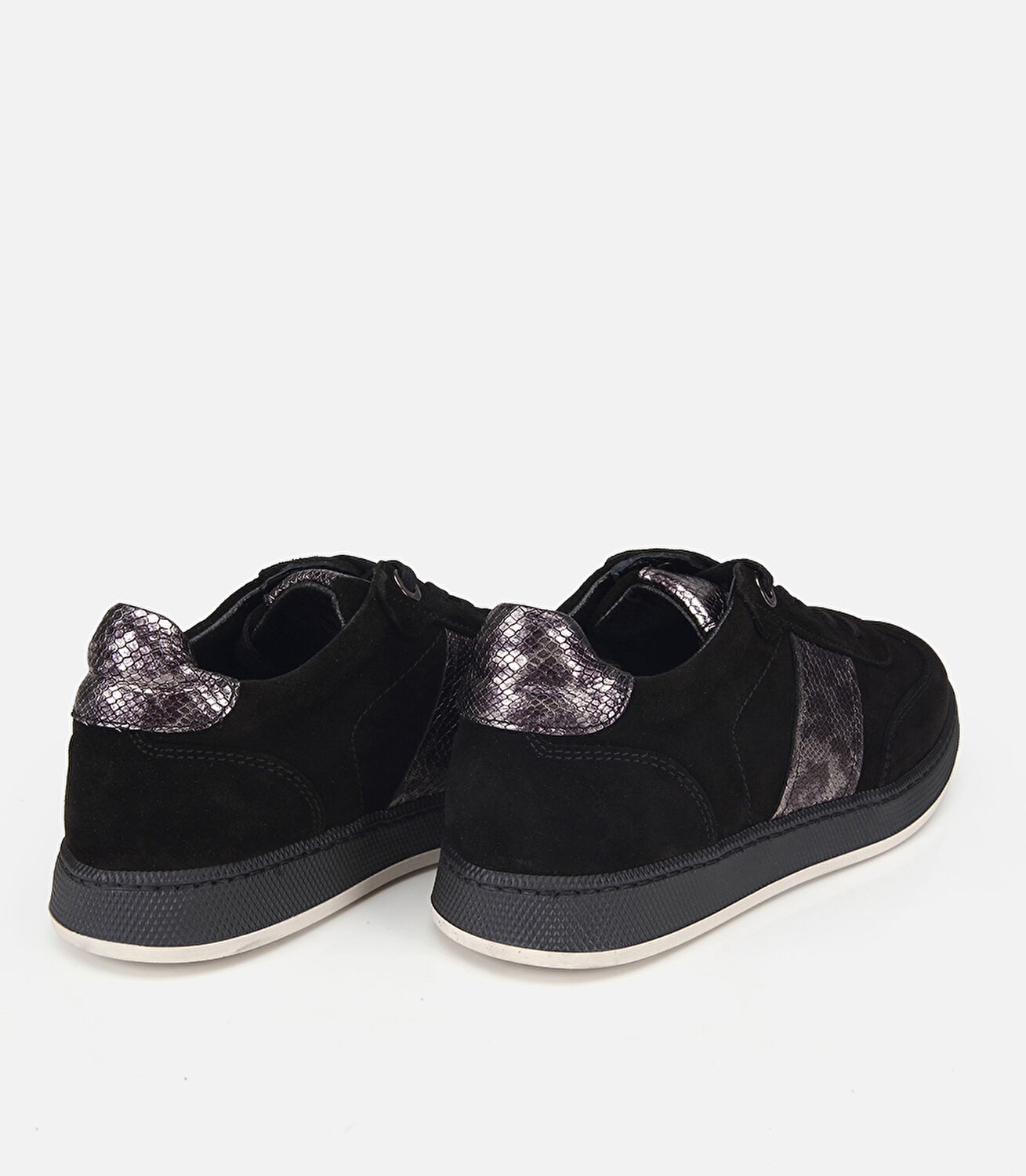 Kadın Süet  Deri Siyah Leopar Desenli Spor Ayakkabı