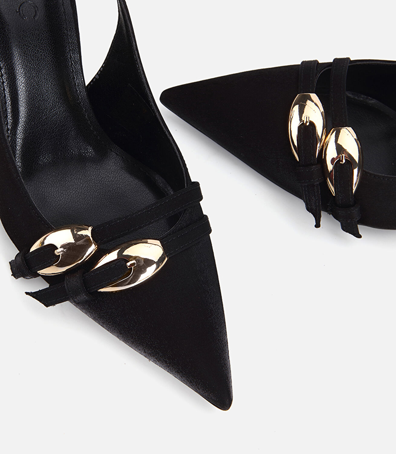 Kadın Siyah Gold Detaylı Arkası Açık Stiletto